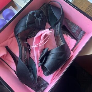 Black Nina Heels size 6.5